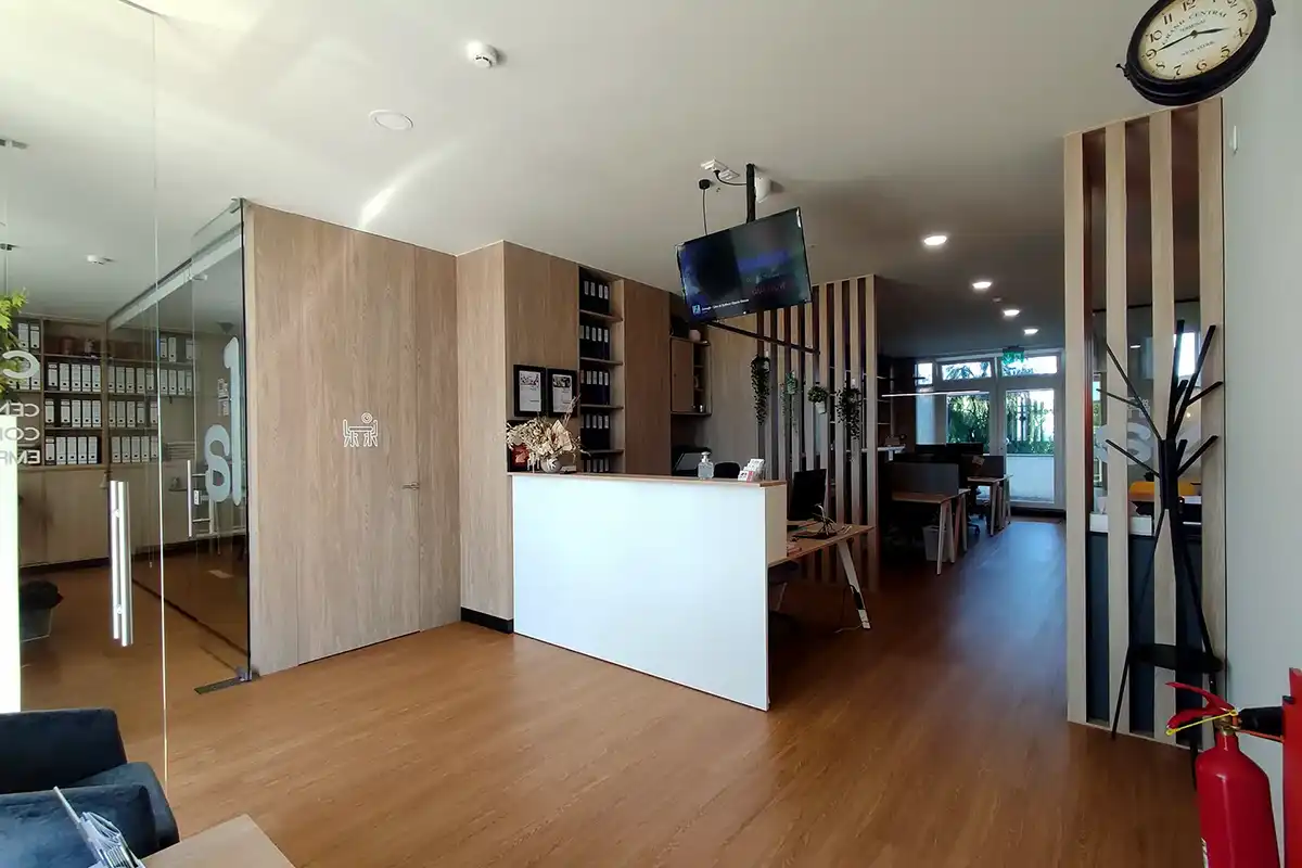 entrada do cowork em Lavra com acesso 24/7